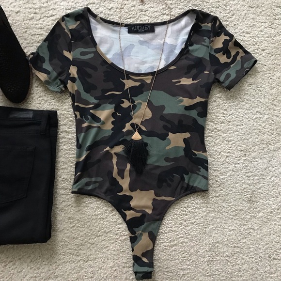 1 SMALL Camouflage Bodysuit - Picture 2 of 5